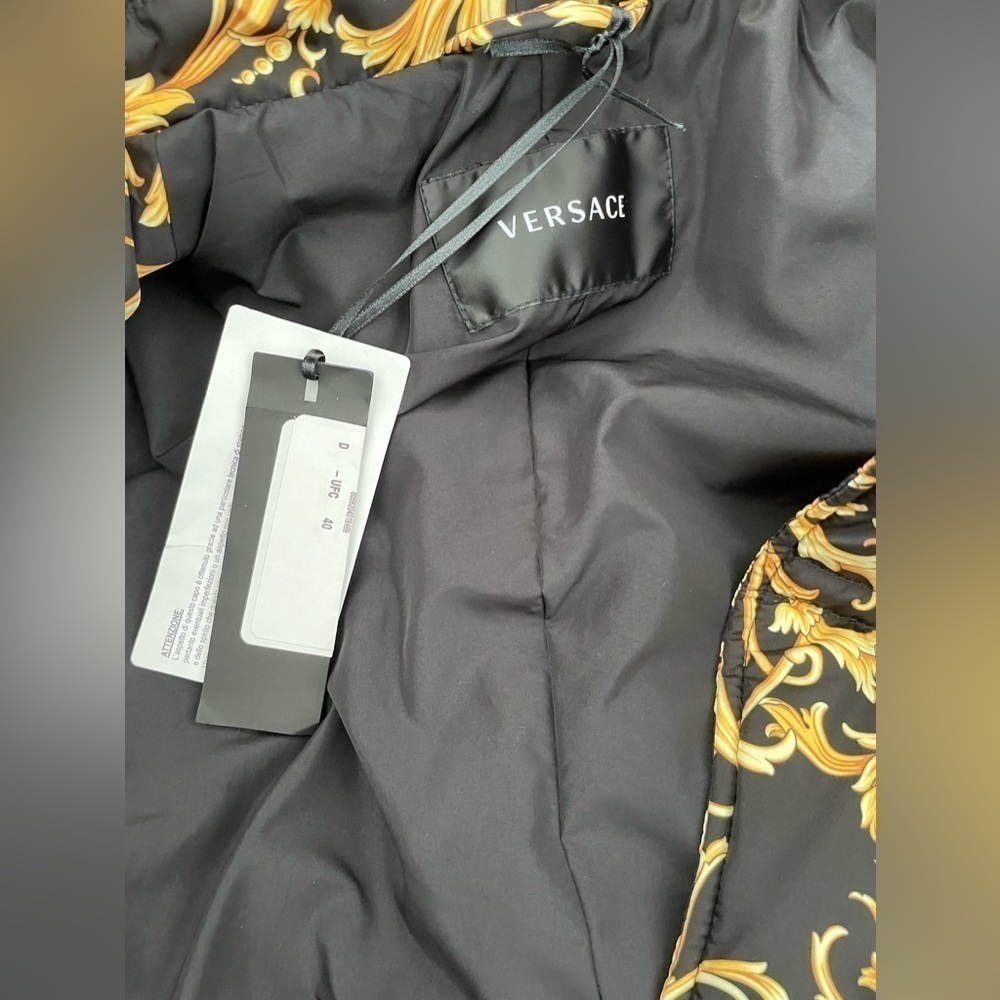 RARE Versace women gold Medusa barrocco puffer coat NWT - Picture 7 of 12